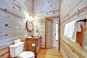 Rocky Ridge Cedar Cabin With Hot Tub & Amazing Views