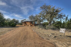 Rocky Ridge Cedar Cabin With Hot Tub & Amazing Views