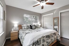 Stylish Home - Lrg Yard With Games Grill & Hot Tub