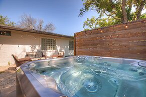 Stylish Home - Lrg Yard With Games Grill & Hot Tub