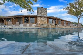 Stunning Ranch Villa With Pool - Game Room - Hot tub - Fire Pit & Gorg