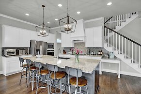 Stunning Luxury Home on Lake Lbj!