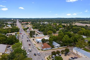Charming Historic Home one Block From Mainst