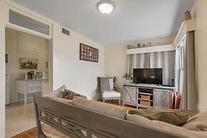 Charming Historic Home one Block From Mainst