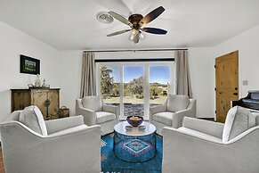 Casa Bonita: Scenic Hill Country Views!