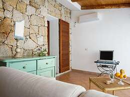 Detached Villa in the Most Quiet and Reserved Area
