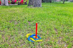 Canyon Lake Grill and Firepit Walk to Lake