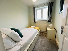Overbury Lodge, Birmingham With Free Parking