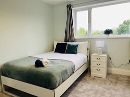 Overbury Lodge, Birmingham With Free Parking