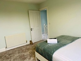 Overbury Lodge, Birmingham With Free Parking