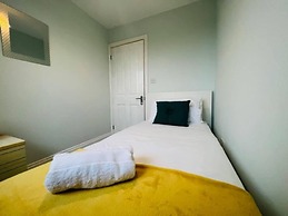 Overbury Lodge, Birmingham With Free Parking