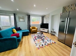 Overbury Lodge, Birmingham With Free Parking