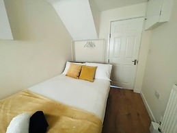 Overbury Lodge, Birmingham With Free Parking