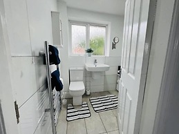 Overbury Lodge, Birmingham With Free Parking