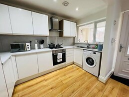 Overbury Lodge, Birmingham With Free Parking