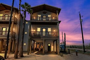 Marvelous Beach Home 2min From Beach