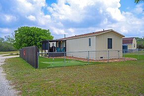 Comfort Charmmini Putting Greengame Roomgrill5