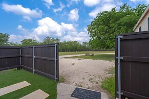 Comfort Charmmini Putting Greengame Roomgrill5