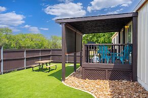 Comfort Charmmini Putting Greengame Roomgrill5