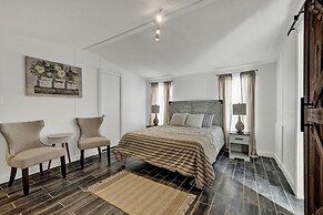 Comfort Charmmini Putting Greengame Roomgrill5