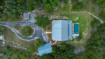 The Point Serene Hill Country Views With Pool & Hot Tub