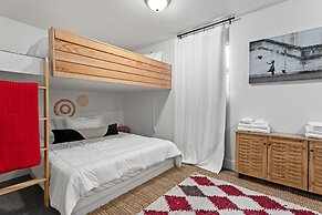 The Point Serene Hill Country Views With Pool & Hot Tub