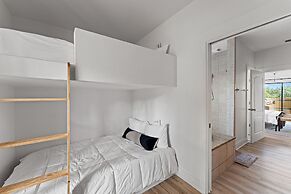 The Point Serene Hill Country Views With Pool & Hot Tub