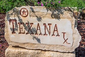 Texas Charm Texana - 15 min Walk to Main