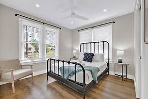 The Grove-a Charming Cottage - 2 Blks to Main St