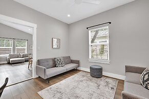 The Grove E With Hot Tub & King Bed - 2 Blks to Main