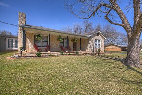 Bell Haus 15 Minute Walk to Main