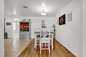 Bell Haus 15 Minute Walk to Main