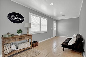 Bell Haus 15 Minute Walk to Main