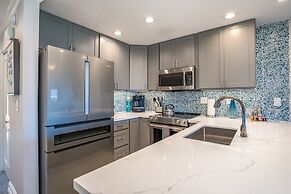 Luxurious & Spacious Ocean Vistas