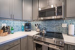 Luxurious & Spacious Ocean Vistas