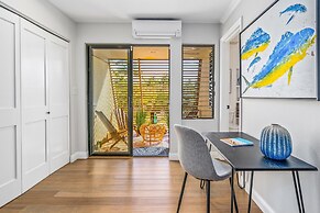 Luxurious & Spacious Ocean Vistas