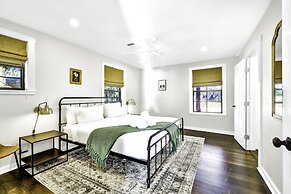 Waylons House-hot Tub Shared Party Barn With Games