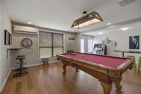 Waylon-hot Tub and Fire Table!