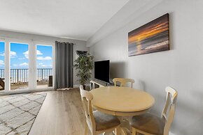 Laketown Wharf Resort