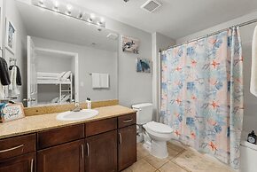 Laketown Wharf Resort