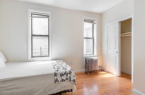 Furnished Guest Rooms at Montgomery St