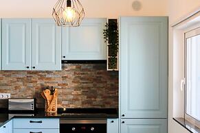 Lagoa Central by Homing