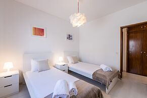 Lagos Classic by Homing