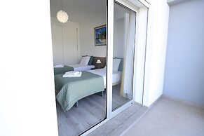 Albufeira Prestige With Pool by Homing