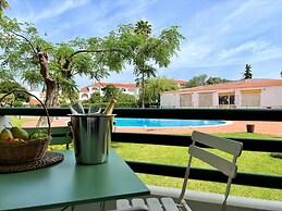 Albufeira Twins 2 With Pool by Homing