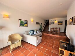 Vilamoura Typical 1 With Pool by Homing