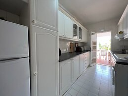 Vilamoura Typical 1 With Pool by Homing