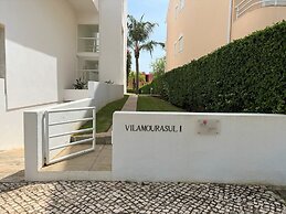 Vilamoura Typical 1 With Pool by Homing
