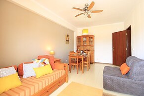 Portimão Classic With Pool by Homing