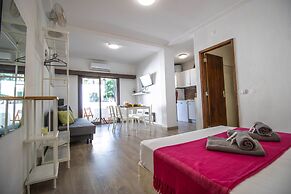 Vilamoura Golf Studio With Pool